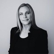 Foto van Devney Perry